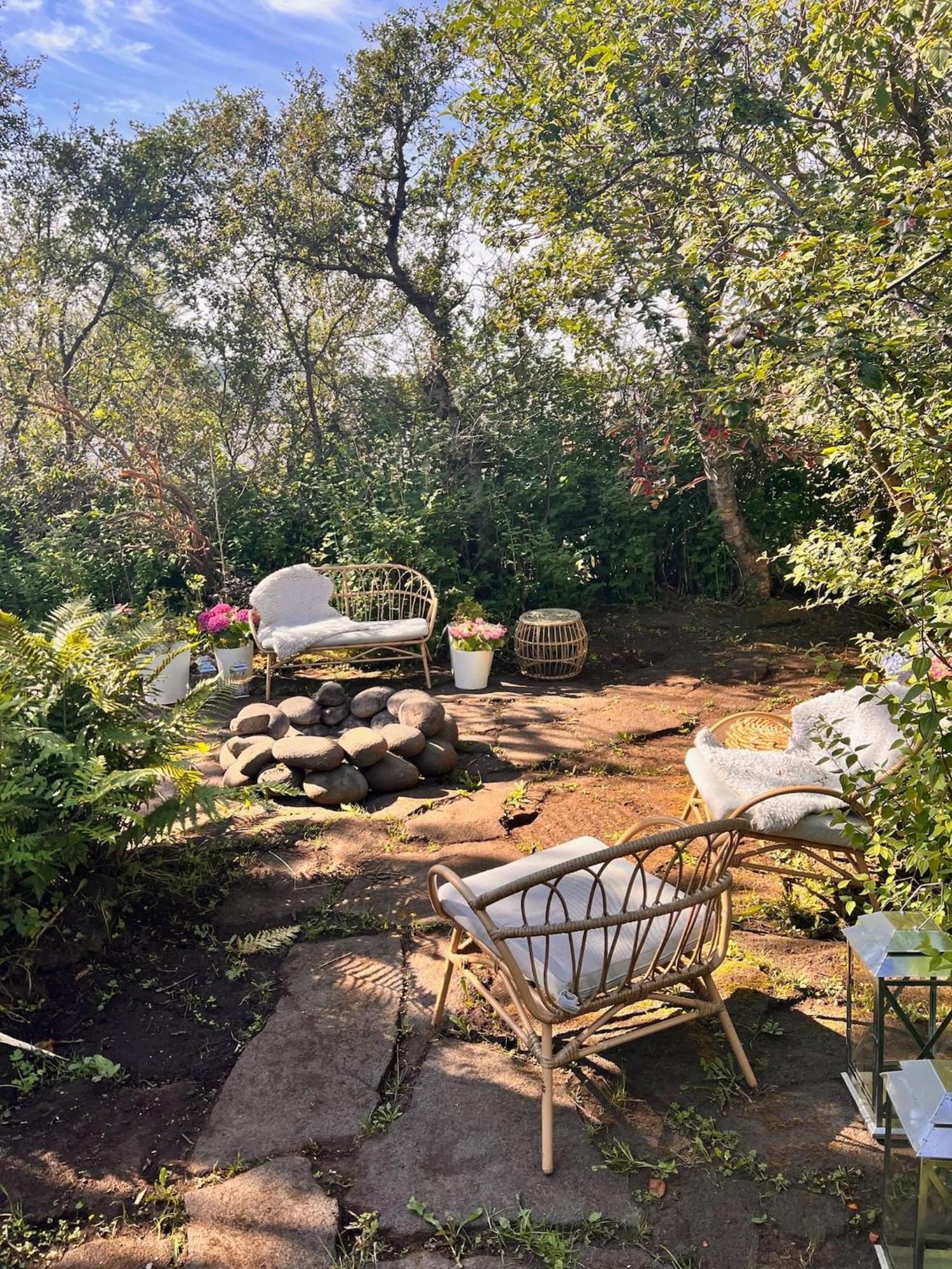 Casa Disa - Dreams, A Boutique Guesthouse In Reykjavik City'S Central Park And Botanical Garden In Laugardalur, Hot-Spring-Valley Esterno foto