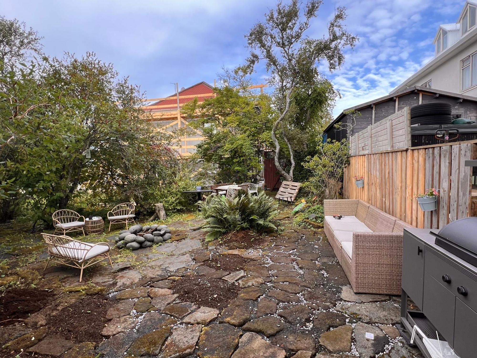 Casa Disa - Dreams, A Boutique Guesthouse In Reykjavik City'S Central Park And Botanical Garden In Laugardalur, Hot-Spring-Valley Esterno foto